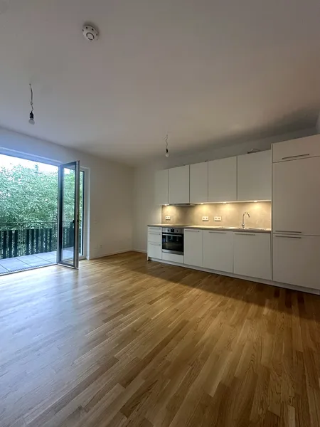 Helle 2-Zimmerwohnung * Prenzlauer Berg * Balkon * Einbauküche * in einem ruhigen Neubauensemble — photo 1